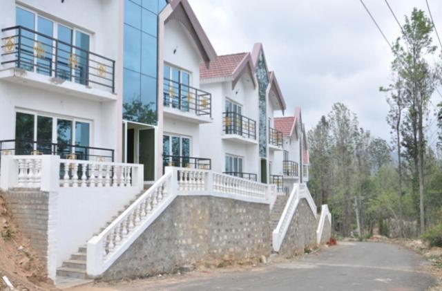 Golden Nest Hotel เยอร์โคด ภายนอก รูปภาพ